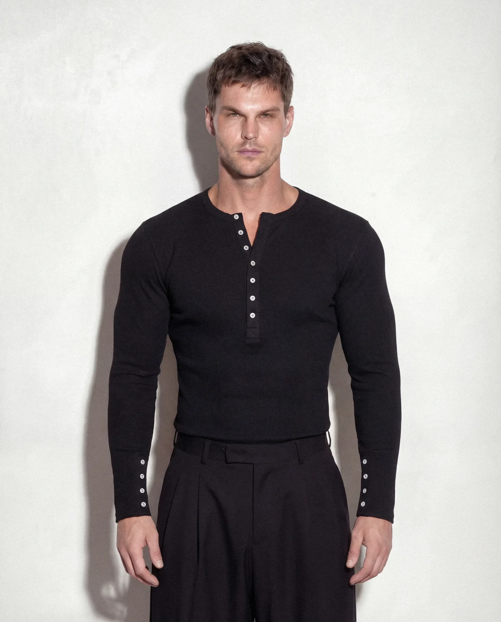 HENLEY-BOLT-BAFIOTE-BLACK