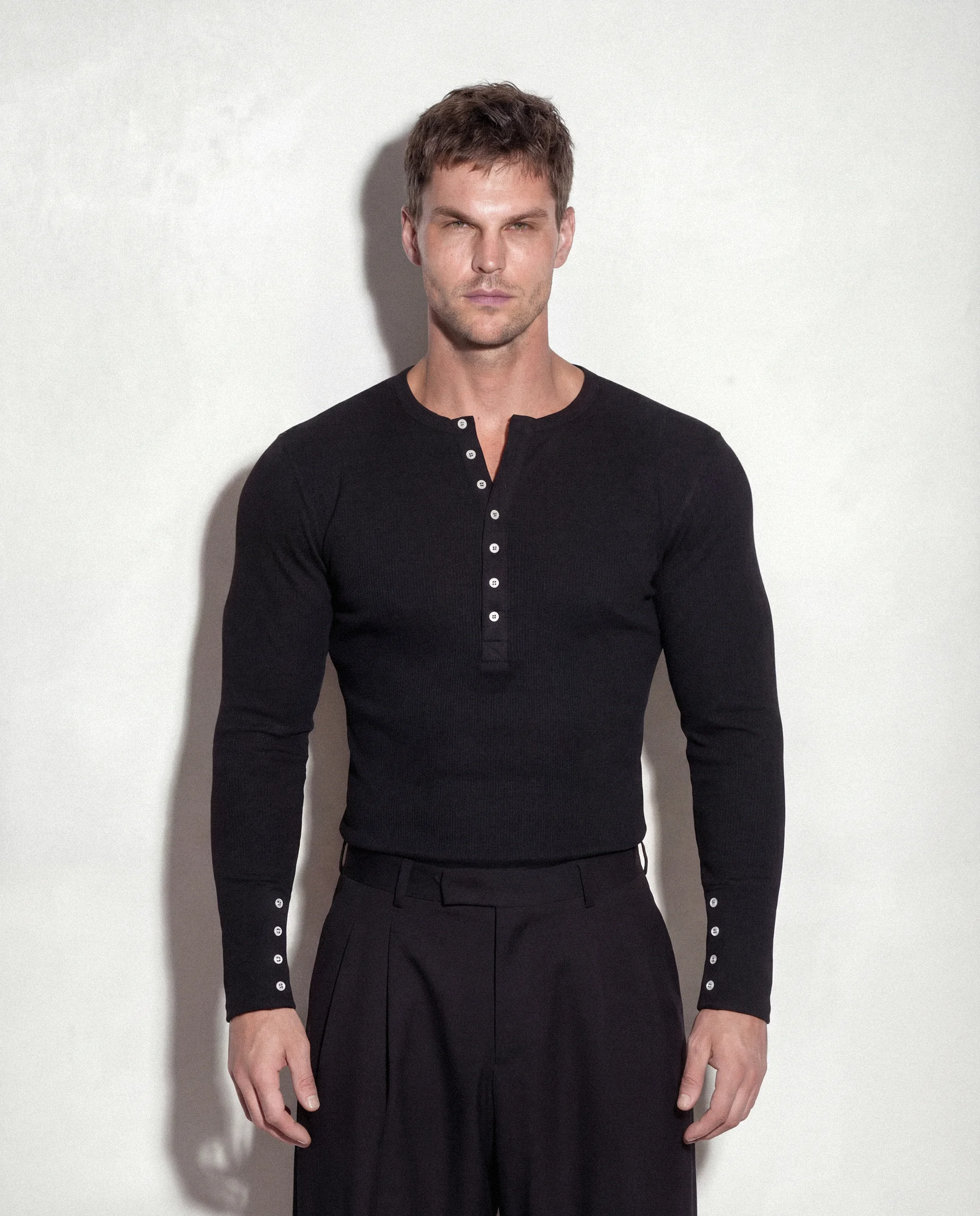 CAMISETA HENLEY BOLT (Manga Larga)
