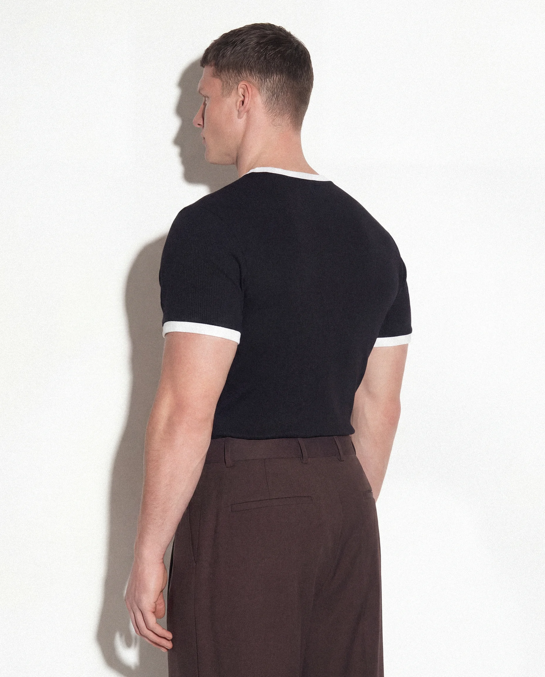 ContrastRibTee-Model-2
