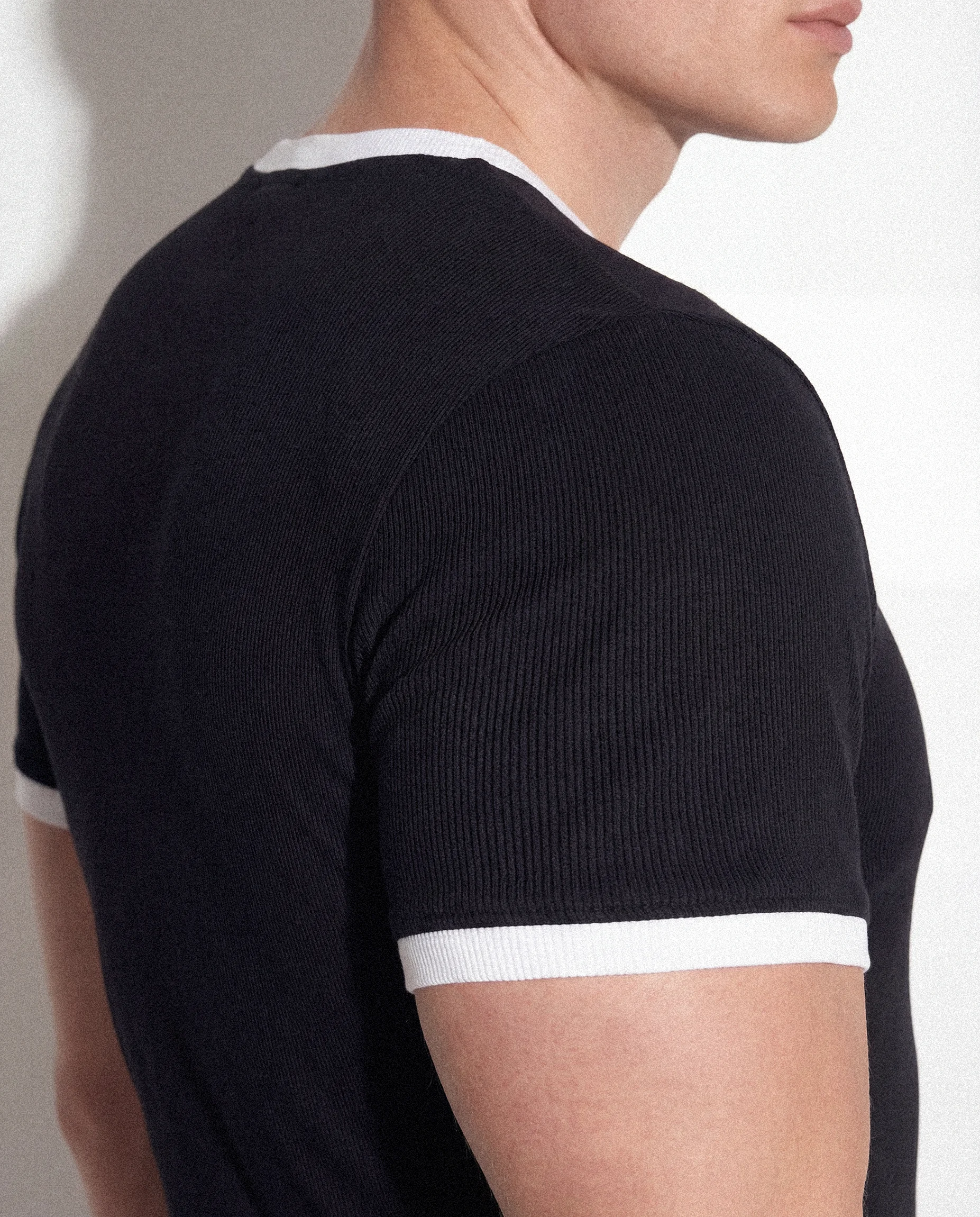 ContrastRibTee-Model-3