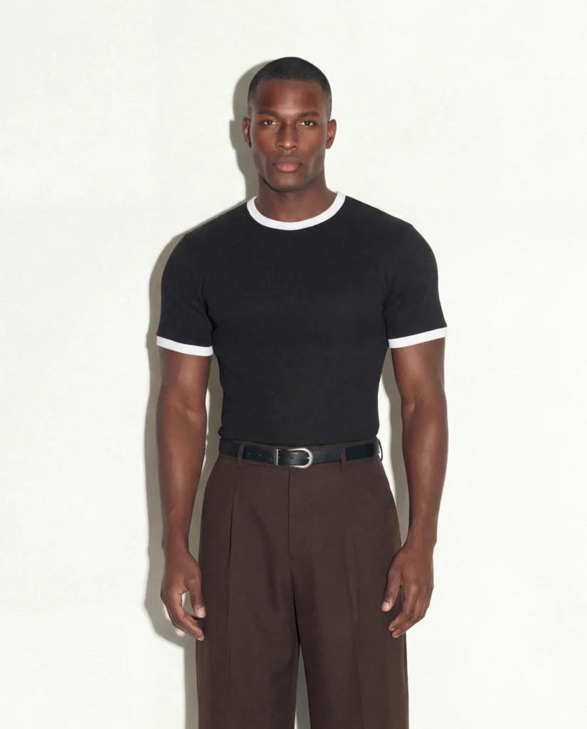 ContrastRibTee-Model