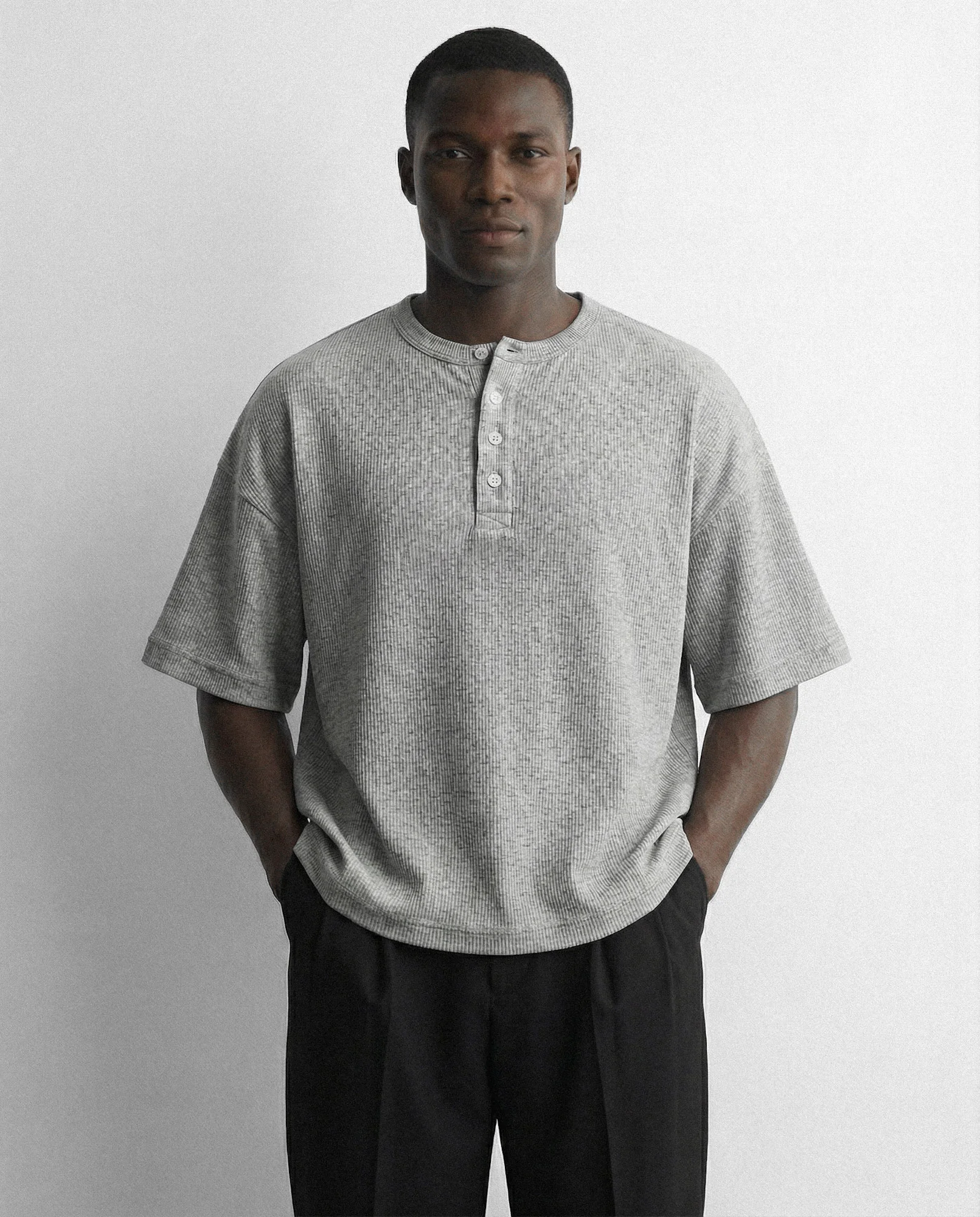 camiseta-henley-boxy-fit-bafiote-11